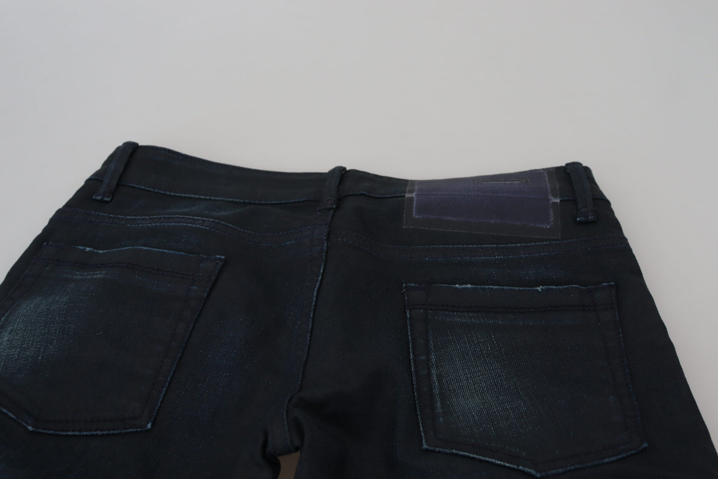 Acht Slim Fit Baumwoll-Denim-Jeans